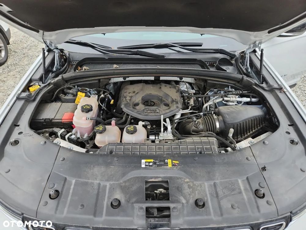 Jeep Grand Cherokee - 11