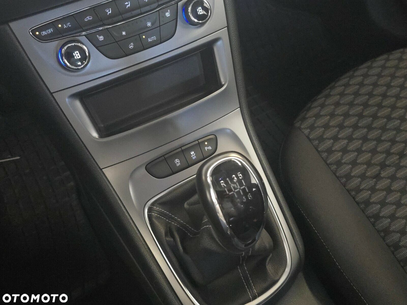 Opel Astra - 24