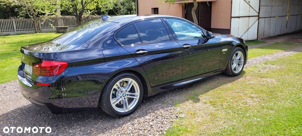 BMW Seria 5 525d xDrive - 2