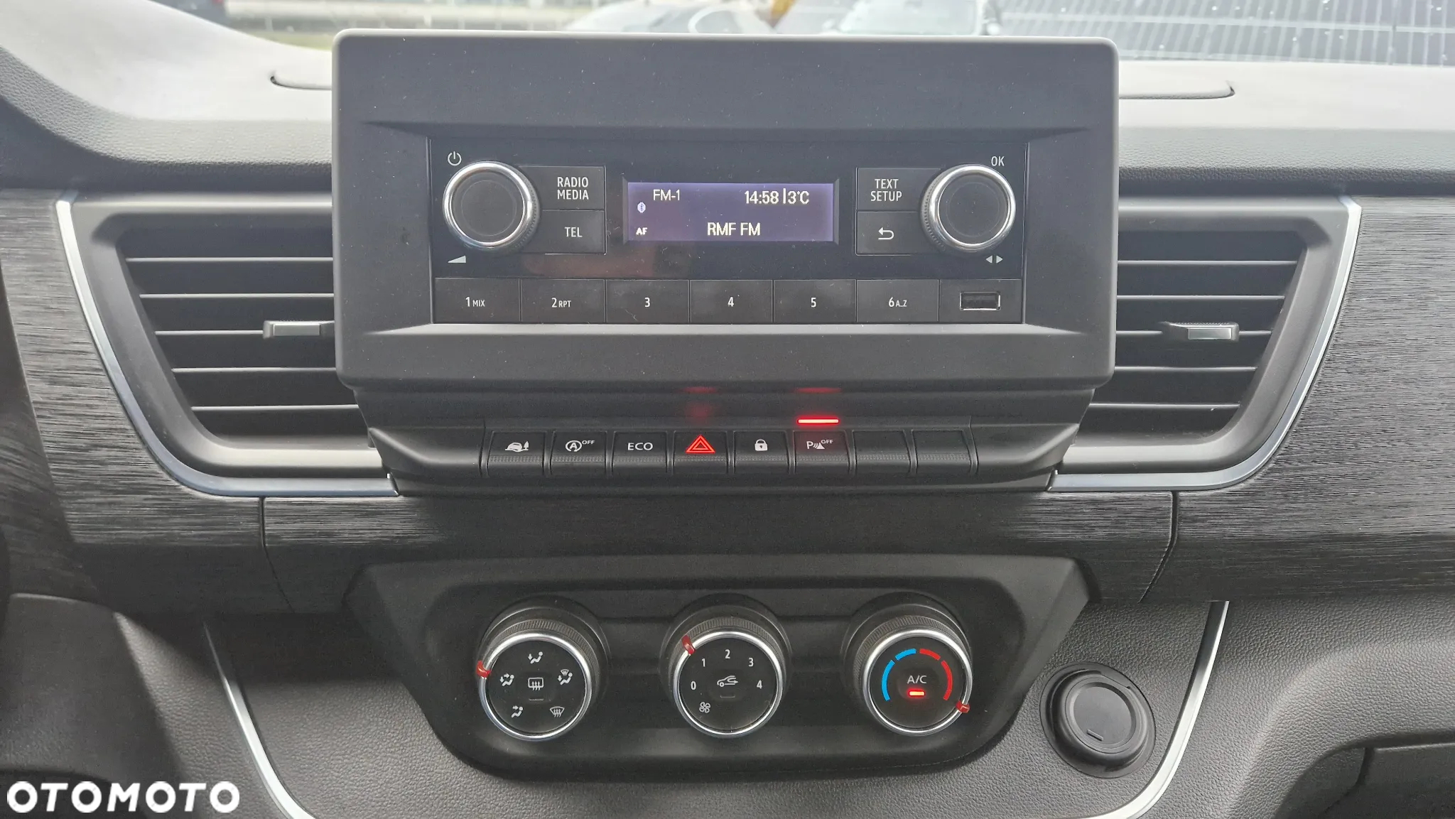 Renault Trafic - 13