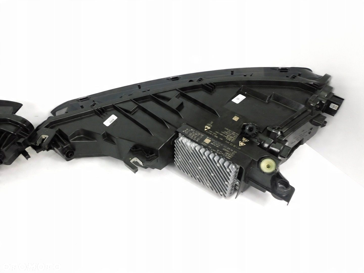 AUDI E TRON GT RS 4J3 LAMPA PRAWA LEWA LASER - 13