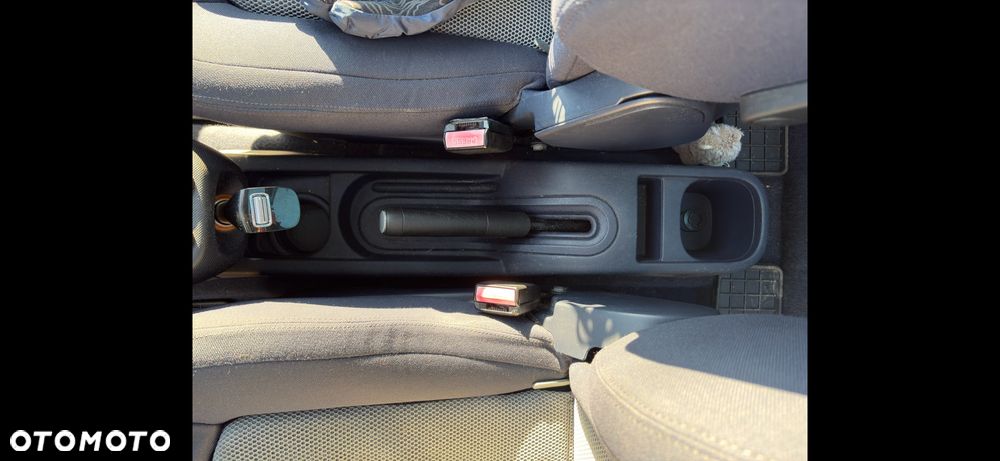 Peugeot 1007 1.6 Trendy 2-Tronic - 24