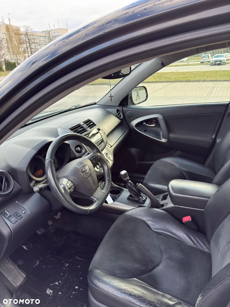 Toyota RAV4 2.0 VVT-i Premium - 6
