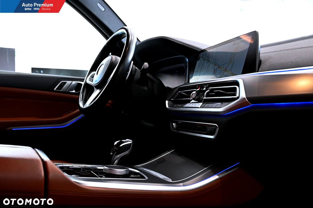 BMW X5 xDrive40i - 16