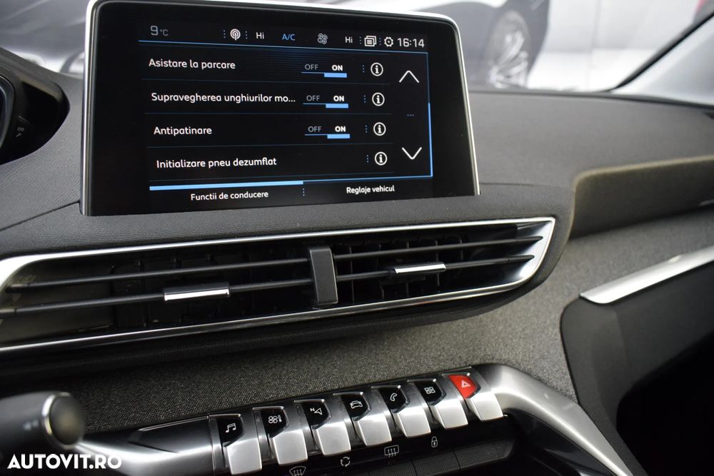 Peugeot 3008 PureTech 130 Stop & Start GPF EAT8 Allure - 19