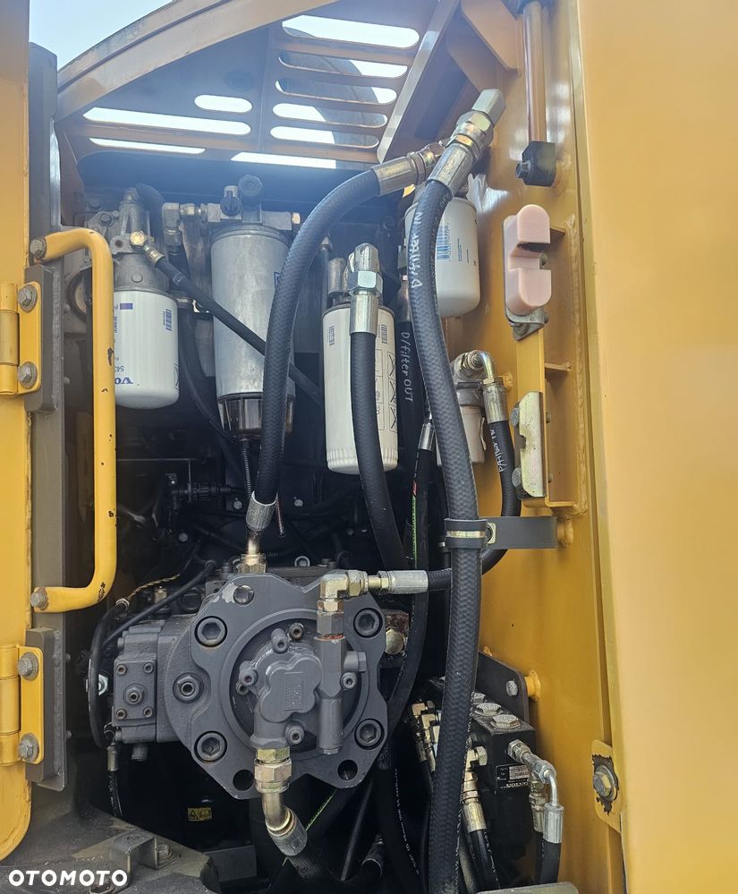 Volvo ECR235CL - 14