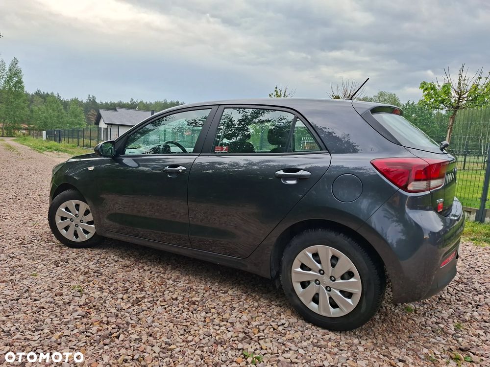 Kia Rio 1.2 M - 19