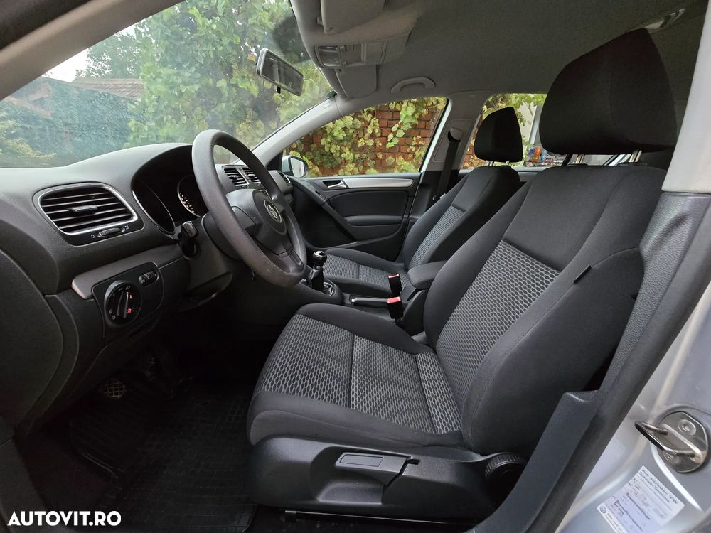 Volkswagen Golf 1.6 TDI DPF Comfortline - 6