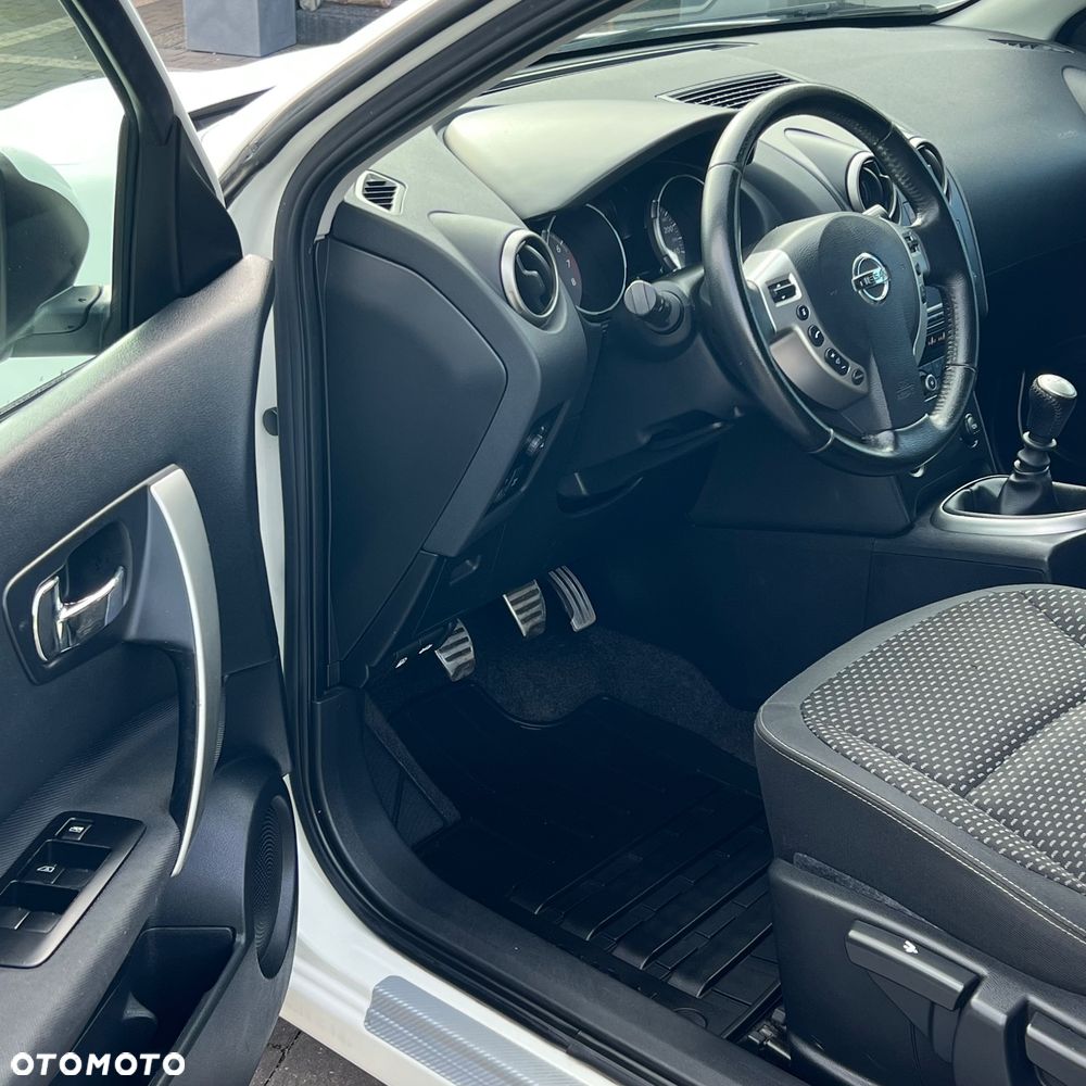 Nissan Qashqai 2.0 lounge - 21
