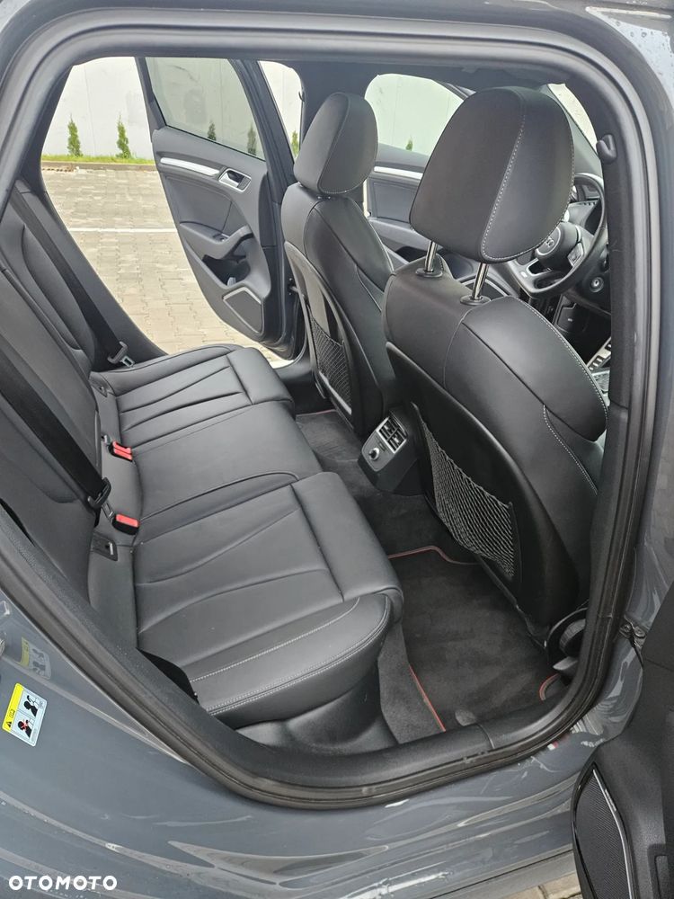 Audi S3 S tronic - 8