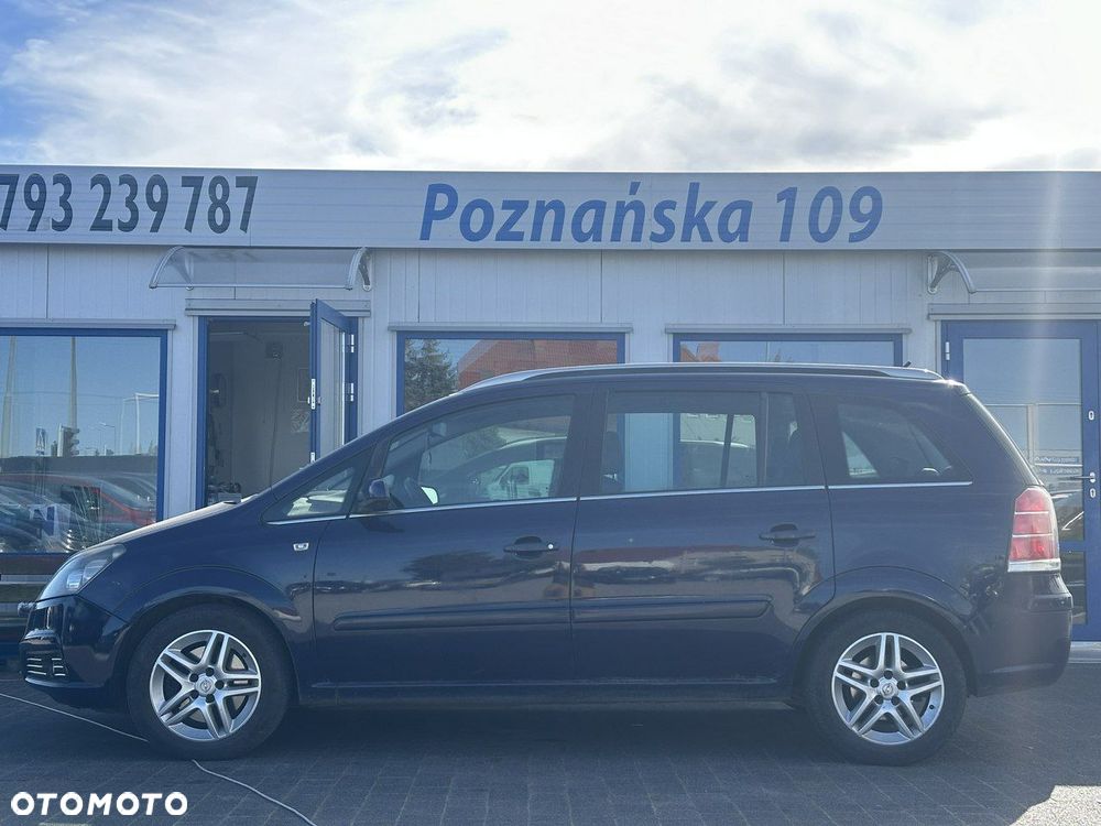 Opel Zafira - 25