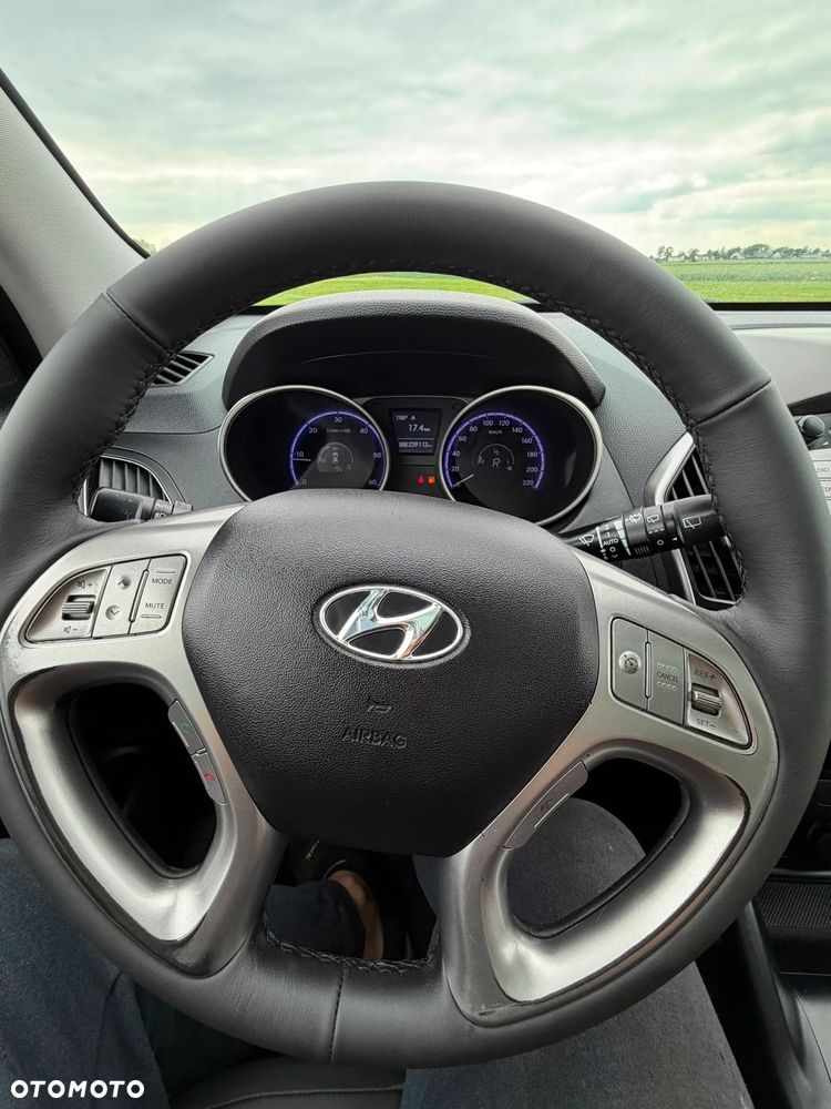 Hyundai ix35 2.0 CRDi 4WD Automatik Premium - 14