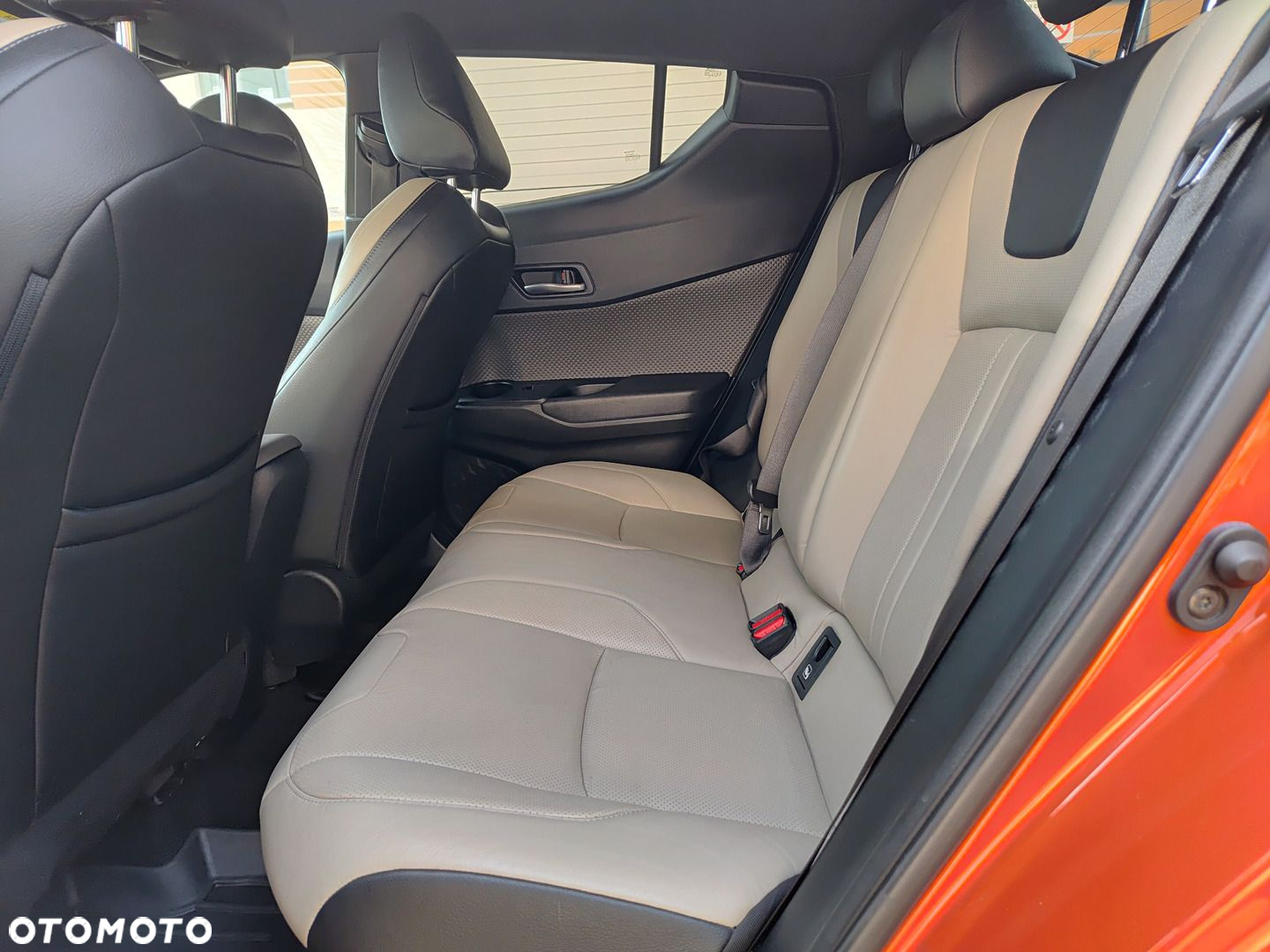 Toyota C-HR - 10