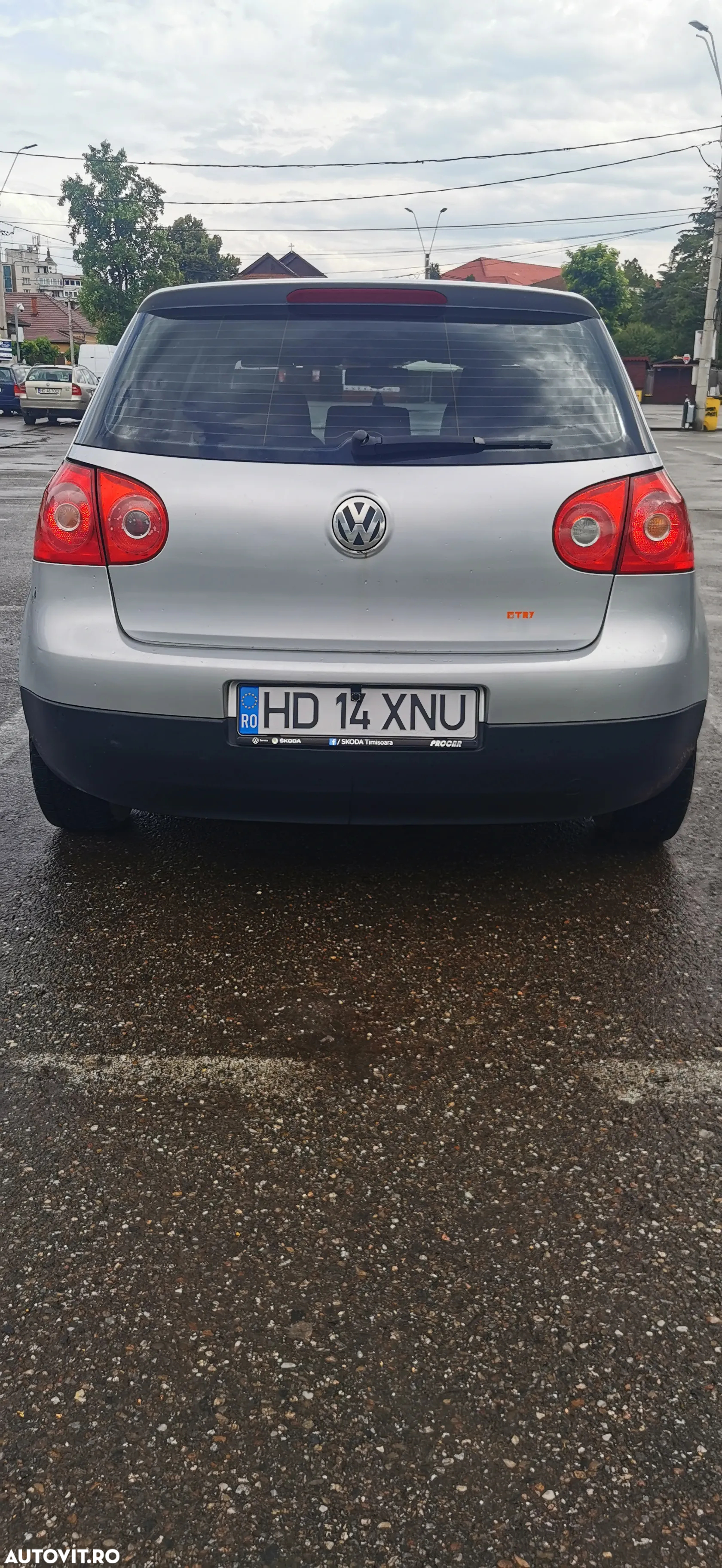 Volkswagen Golf 1.9 TDI Comfortline DSG - 2