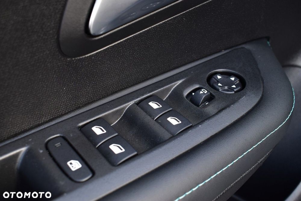 Peugeot 208 1.2 PureTech Allure S&S - 14