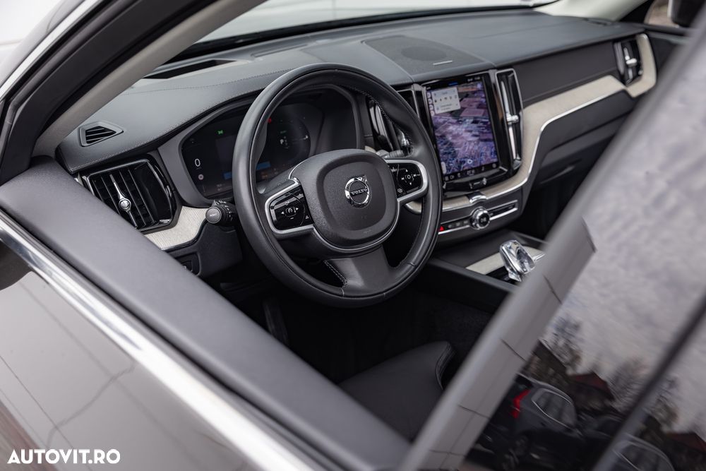 Volvo XC 60 Recharge T6 Twin Engine eAWD Inscription Expression - 30