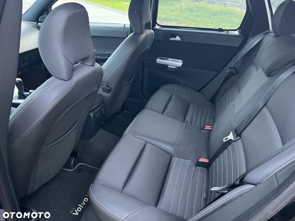 Volvo V50 - 7