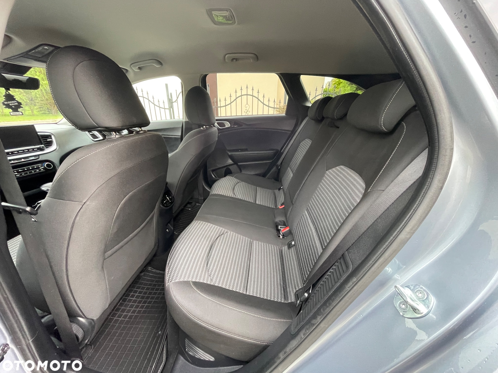 Kia Ceed 1.6 GDI PHEV Business Line DCT - 13
