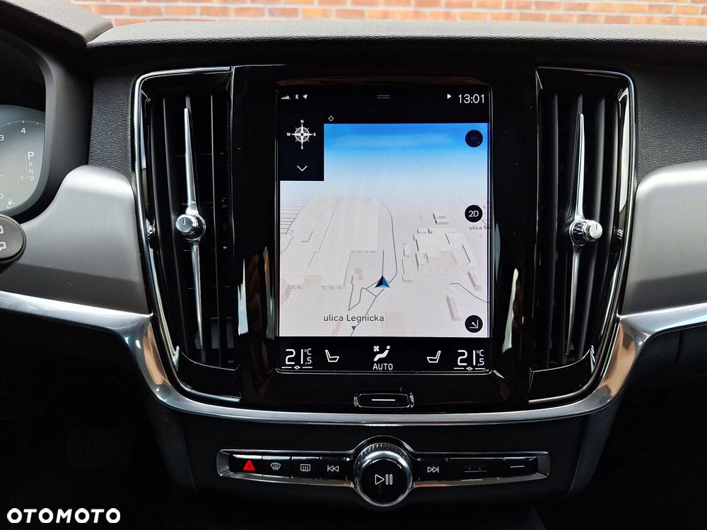 Volvo V90 T4 Momentum Pro - 33