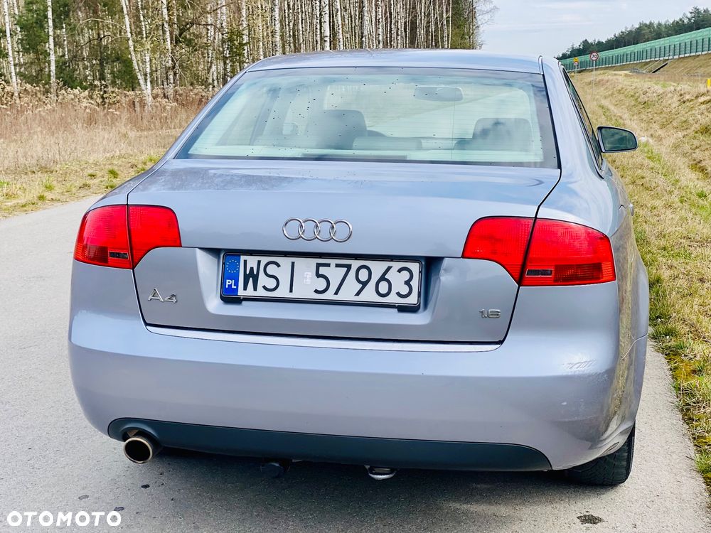 Audi A4 Limousine - 5