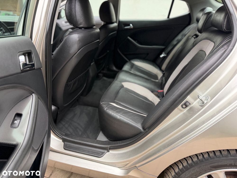 Kia Optima 1.7 CRDI EcoDynamics Spirit - 25