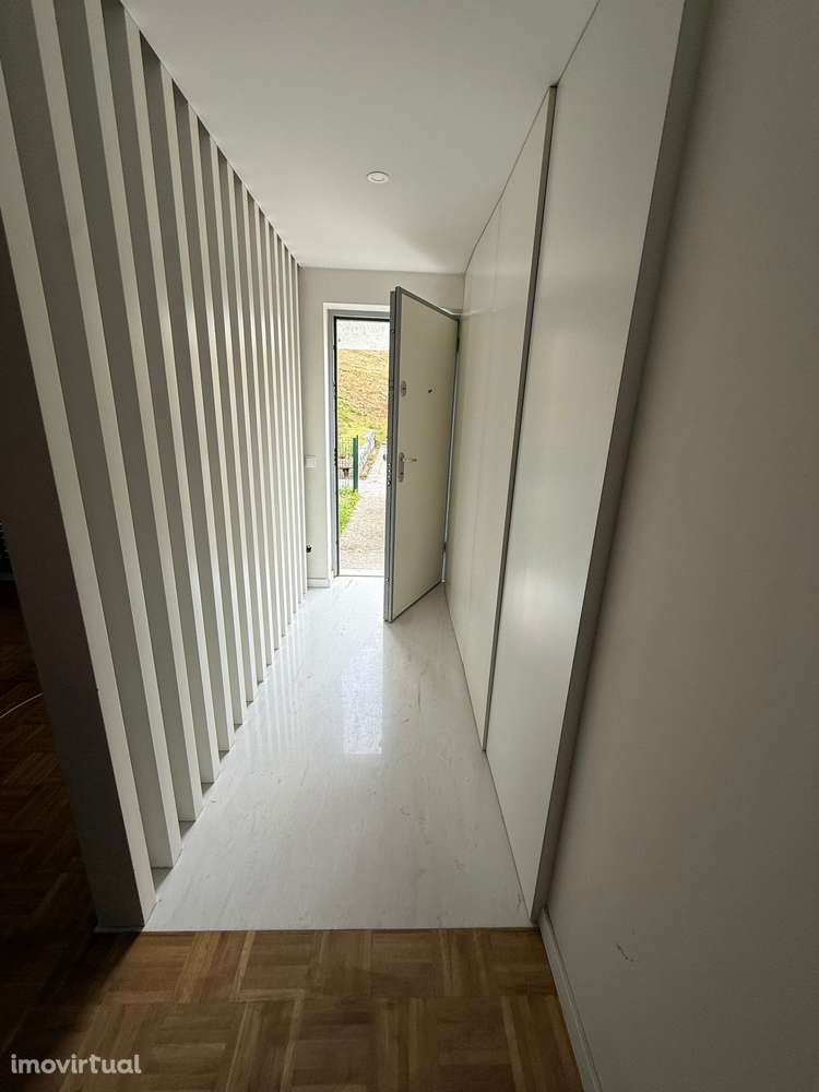 Apartamento, 120 m², Arcos de Valdevez (São Paio) e Giela - Grande imagem: 4/31