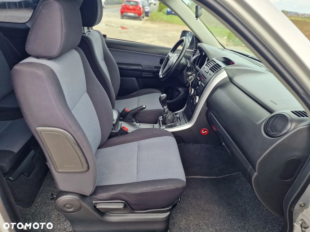 Suzuki Grand Vitara 1.6 - 22