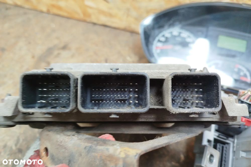 Zestaw startowy, komplet do odpalenia auta, komputer VISTEON 9665066480 / 9661256980 sterownik silnika 2.2 HDI Euro4 120KM do Fiat Ducato III Peugeot Boxer II Citroen Jumper II 06-2014r, w komplecie: sterownik silnika , stacyjka, kluczyk, moduł komfortu, immobilizer, licznik - 4