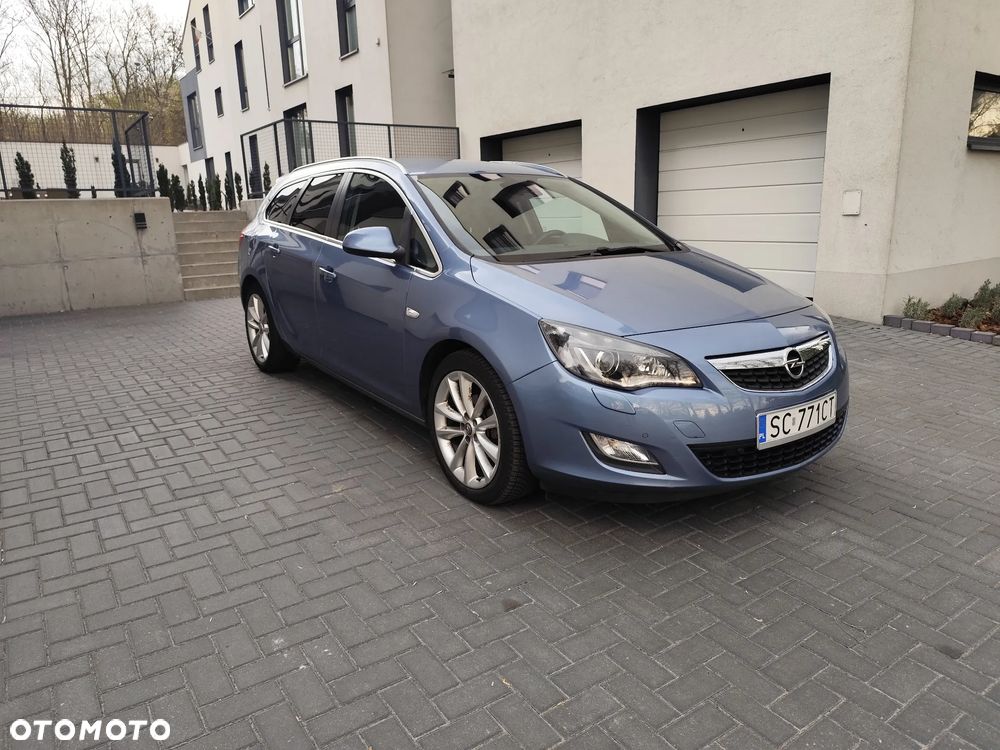 Opel Astra 1.4 T Cosmo - 2