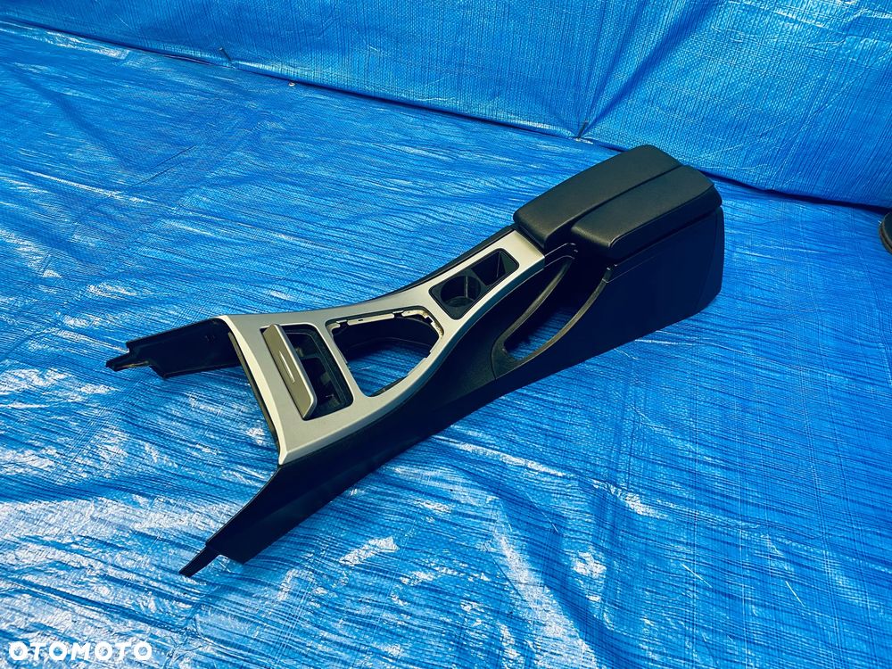 TUNEL ŚRODKOWY PODŁOKIETNIK SKÓRA KOMPLET BMW E90 E91 LIFT EUROPA ORYGINAŁ - 8