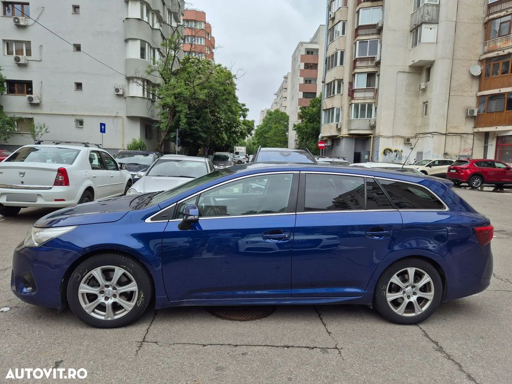 Toyota Avensis 2.0 D-4D Executive - 2