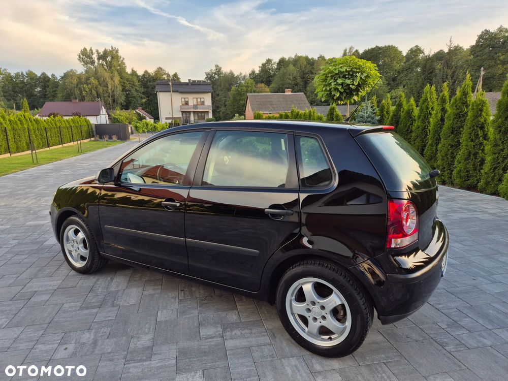 Volkswagen Polo 1.4 16V Q-Line - 13