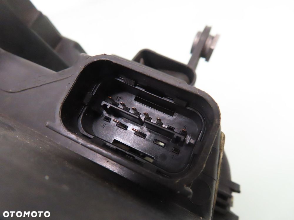 LAMPA PRAWA PRZEDNIA MINI R56 0301225304 - 3