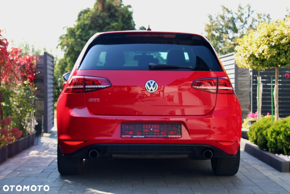 Volkswagen Golf GTI Performance BlueMotion Technology - 20