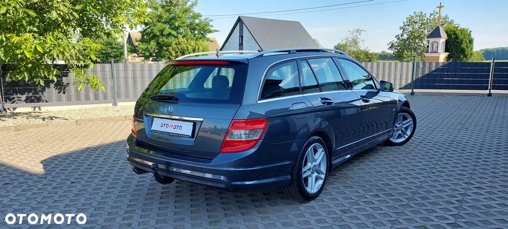 Mercedes-Benz Klasa C - 23