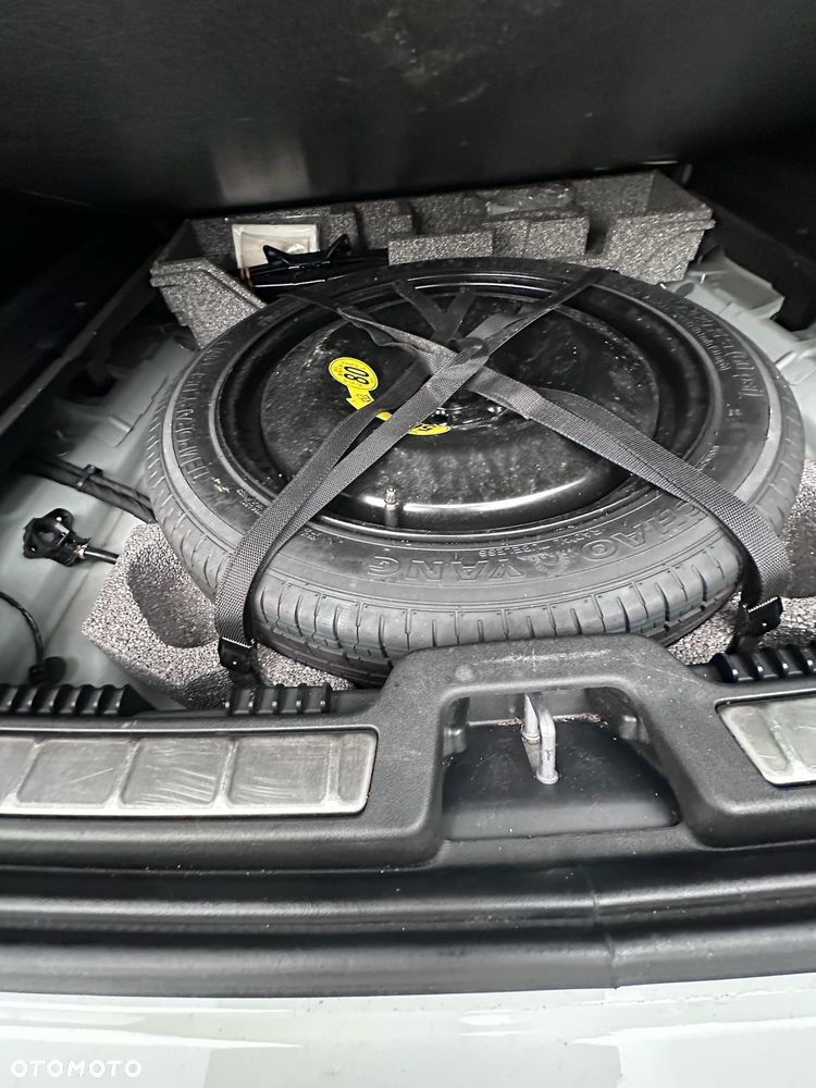 Volvo XC 60 D5 SCR AWD R-Design - 17