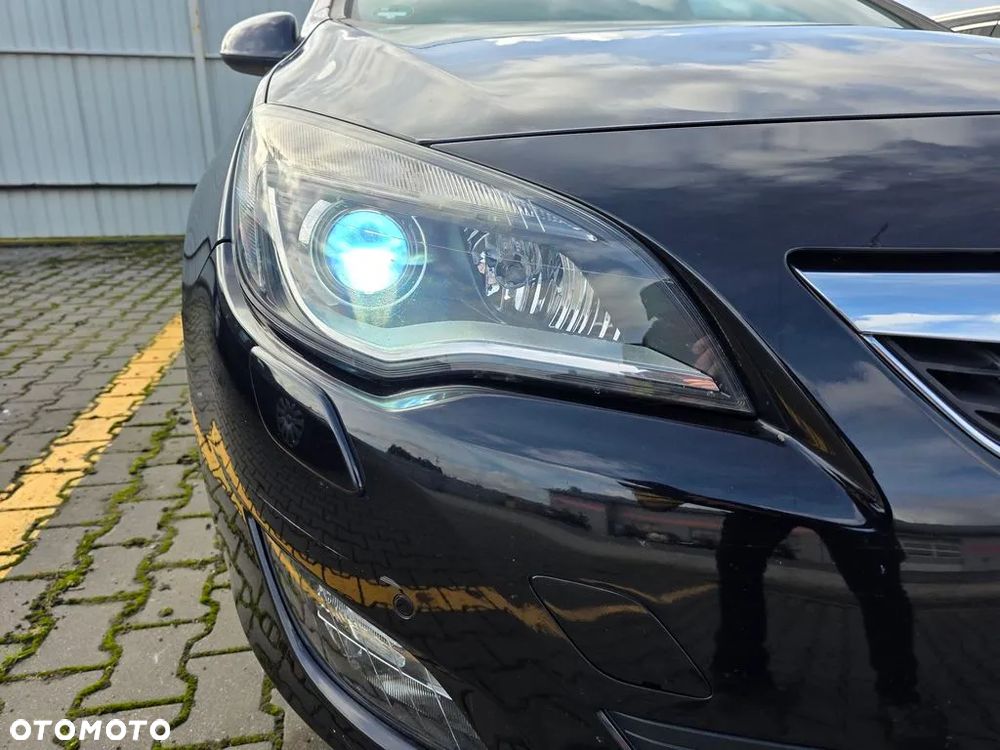 OPEL ASTRA J IV 4 REFLEKTOR PRAWY PRZEDNI BI-XENON SKRĘTNY LAMPA PRAWA PRZEDNIE - 1