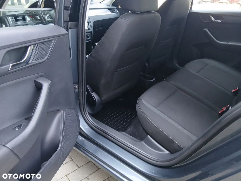 Skoda RAPID 1.2 TSI Style Plus - 18