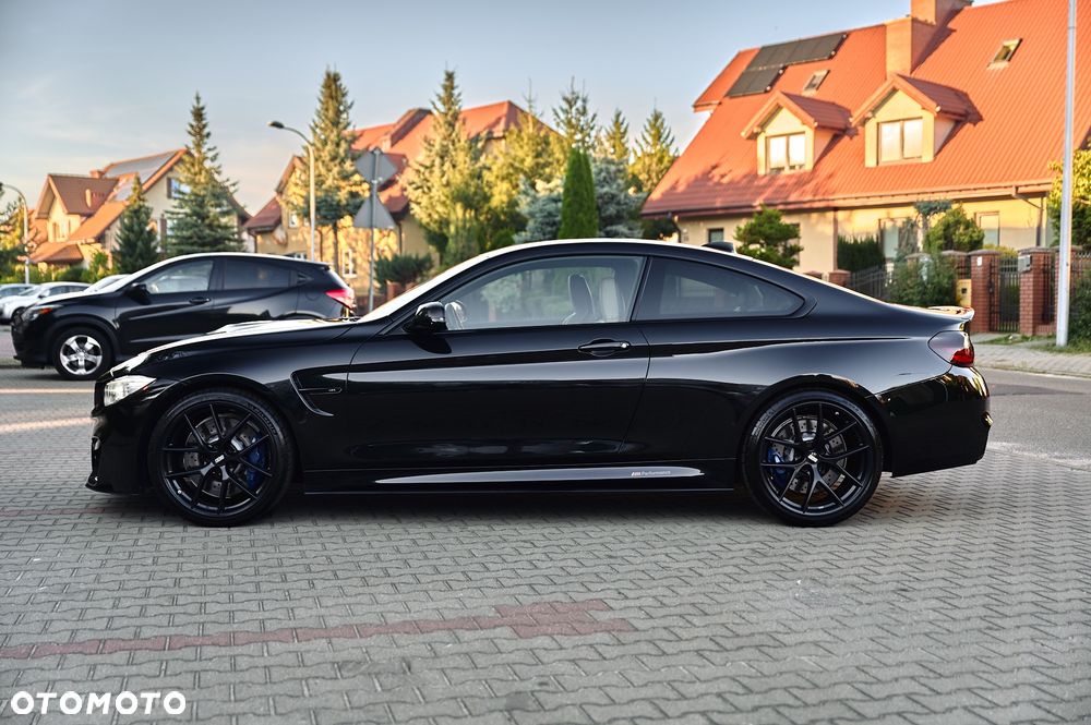 BMW M4 - 12
