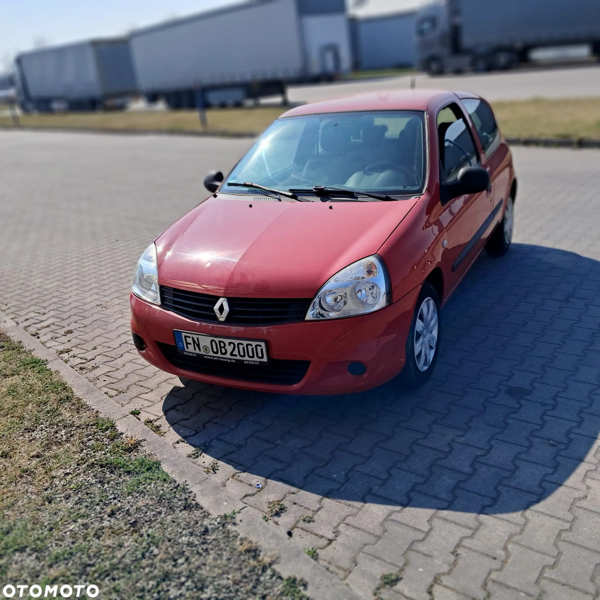 Renault Clio - 16