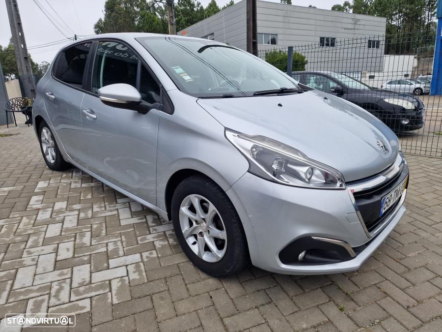 Peugeot 208 1.6 BlueHDi Allure - 5