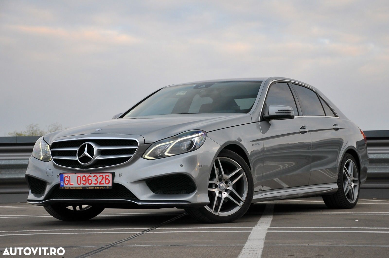 Mercedes-Benz E 300 BlueTEC HYBRID Aut. - 1