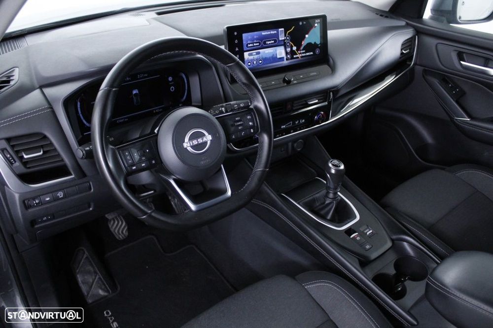 Nissan Qashqai 1.3 DIG-T N-Connecta LED - 33