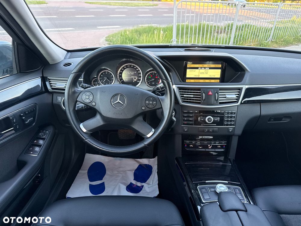 Mercedes-Benz Klasa E 350 4Matic 7G-TRONIC Avantgarde - 16