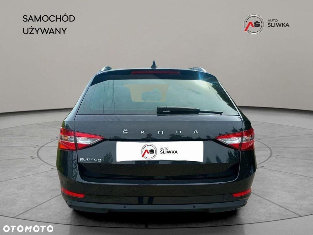 Skoda Superb 2.0 TDI SCR Ambition - 5