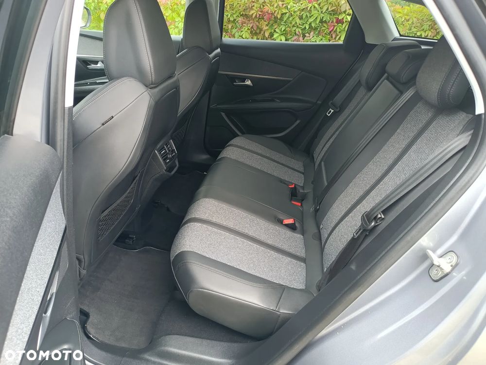 Peugeot 3008 PureTech 130 Stop & Start Allure - 17