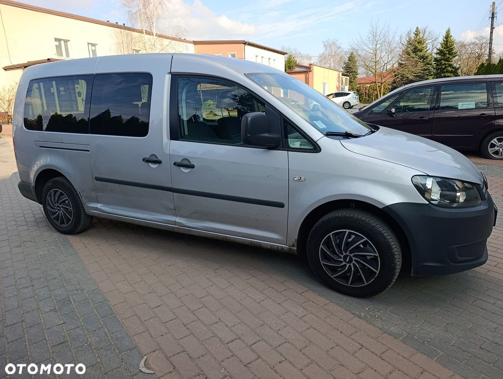 Volkswagen Caddy Maxi Comfortline DSG - 3