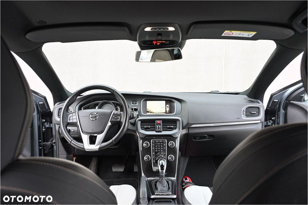 Volvo V40 Cross Country D3 Geartronic - 25