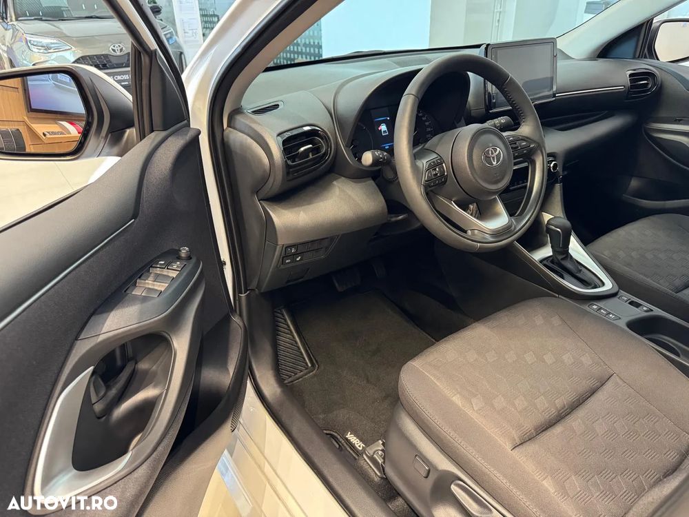 Toyota Yaris - 7