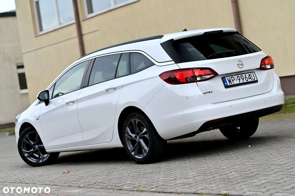 Opel Astra 1.4 T Dynamic S&S - 4